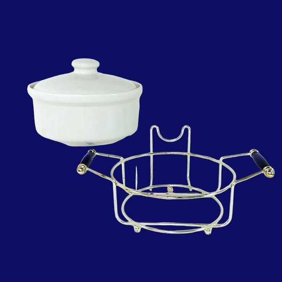 Casserole Dish With Lid and Carrying Stand and Lid Rest Made in England EP Metal - Picture 4 of 7